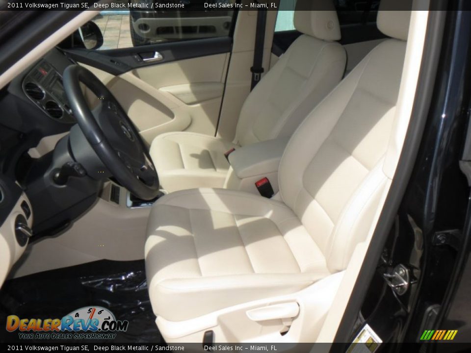 2011 Volkswagen Tiguan SE Deep Black Metallic / Sandstone Photo #9