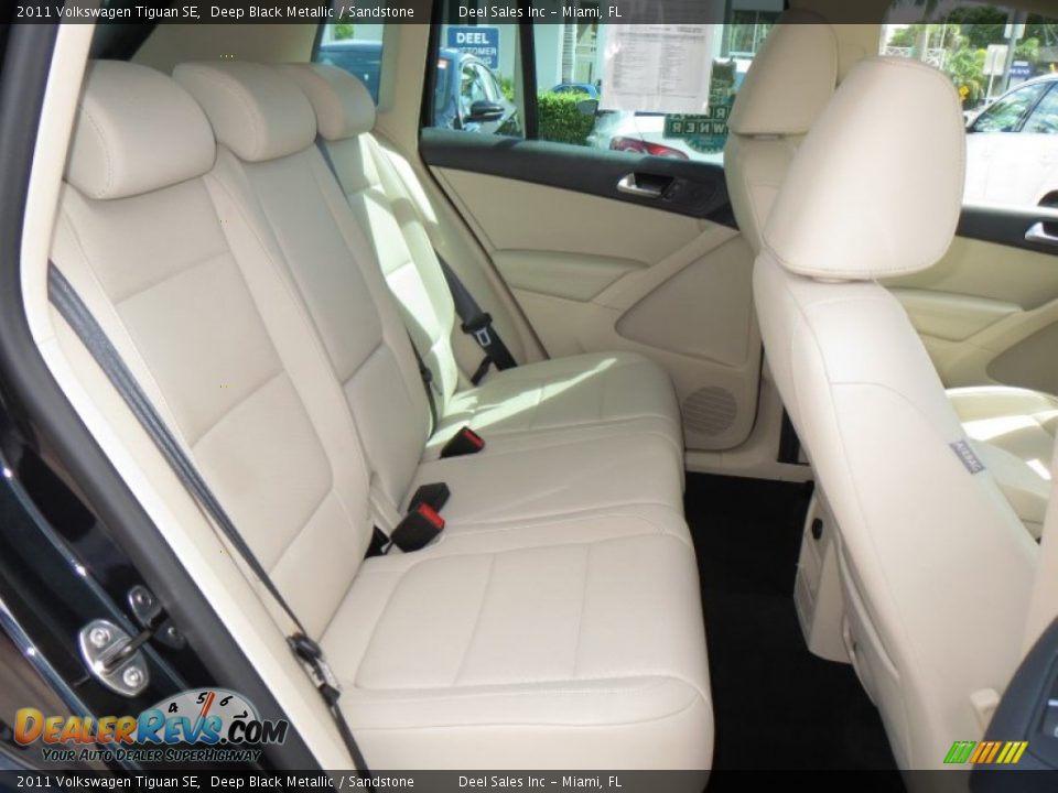 2011 Volkswagen Tiguan SE Deep Black Metallic / Sandstone Photo #11