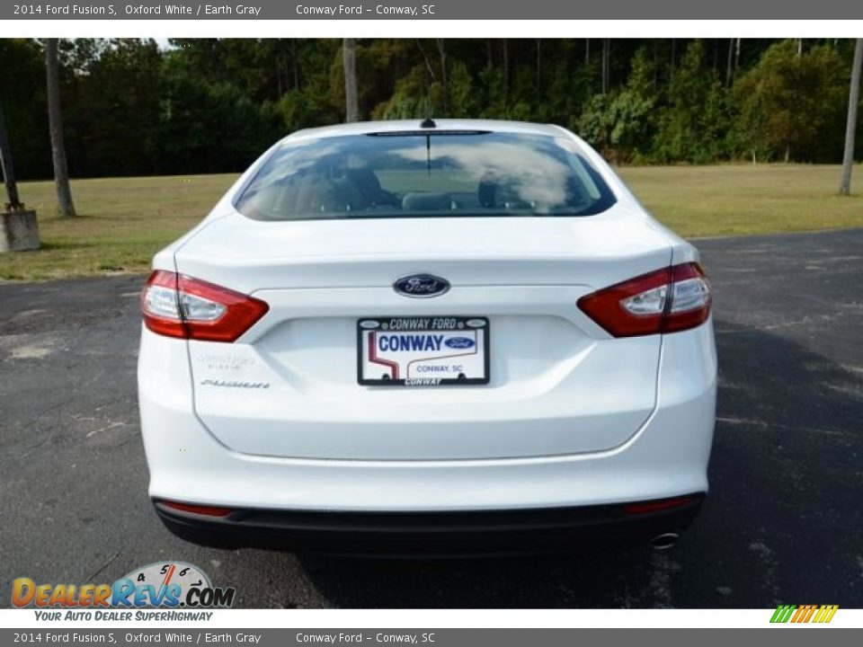 2014 Ford Fusion S Oxford White / Earth Gray Photo #6