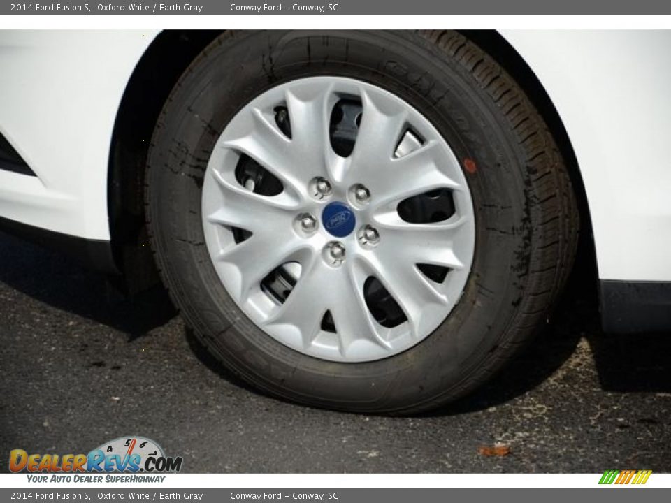 2014 Ford Fusion S Oxford White / Earth Gray Photo #9