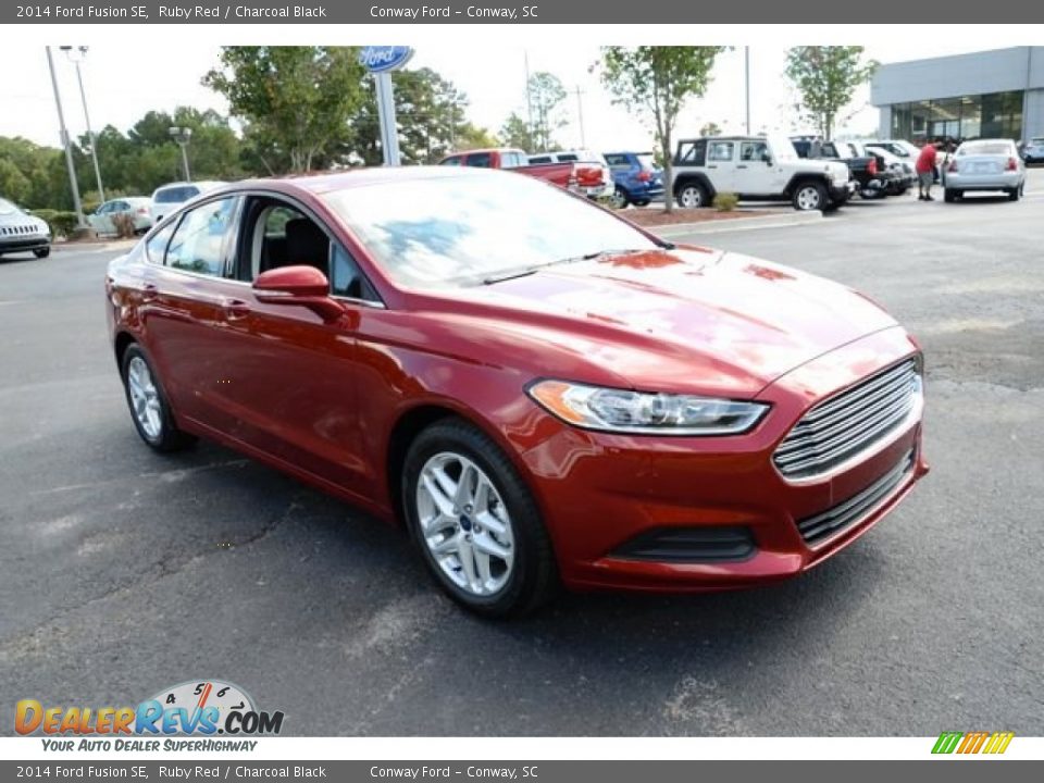 2014 Ford Fusion SE Ruby Red / Charcoal Black Photo #3