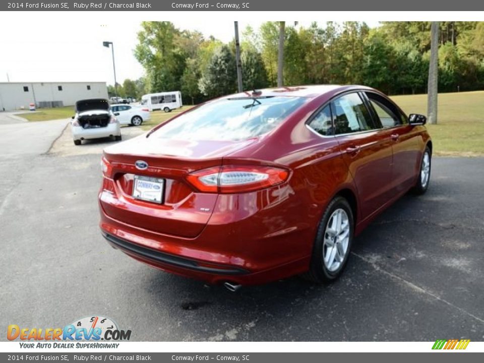 2014 Ford Fusion SE Ruby Red / Charcoal Black Photo #5