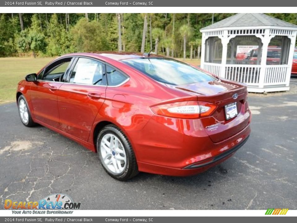 2014 Ford Fusion SE Ruby Red / Charcoal Black Photo #8