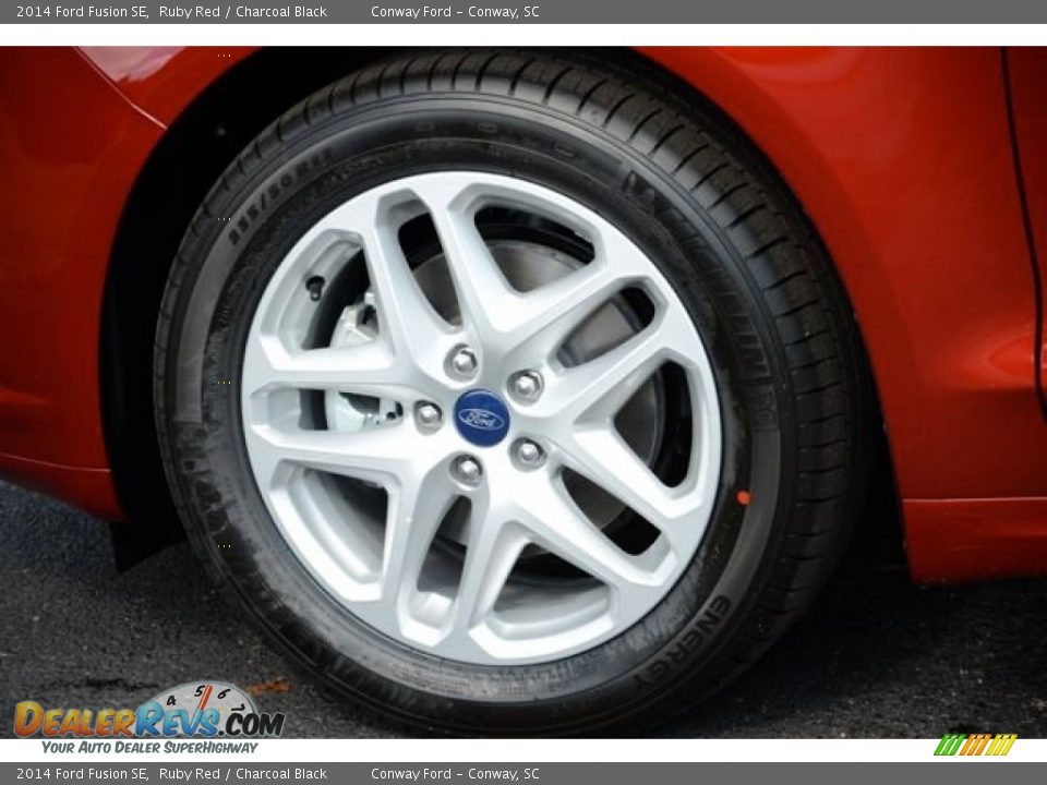 2014 Ford Fusion SE Ruby Red / Charcoal Black Photo #10