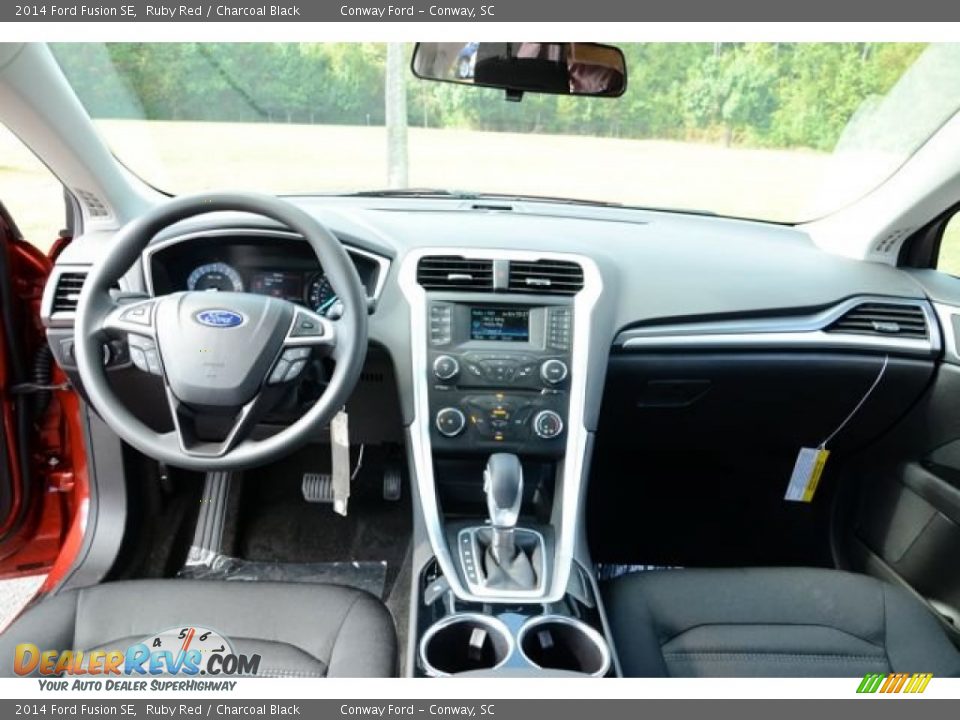 2014 Ford Fusion SE Ruby Red / Charcoal Black Photo #14