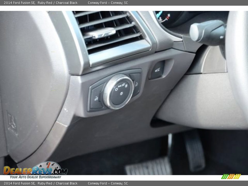 2014 Ford Fusion SE Ruby Red / Charcoal Black Photo #22