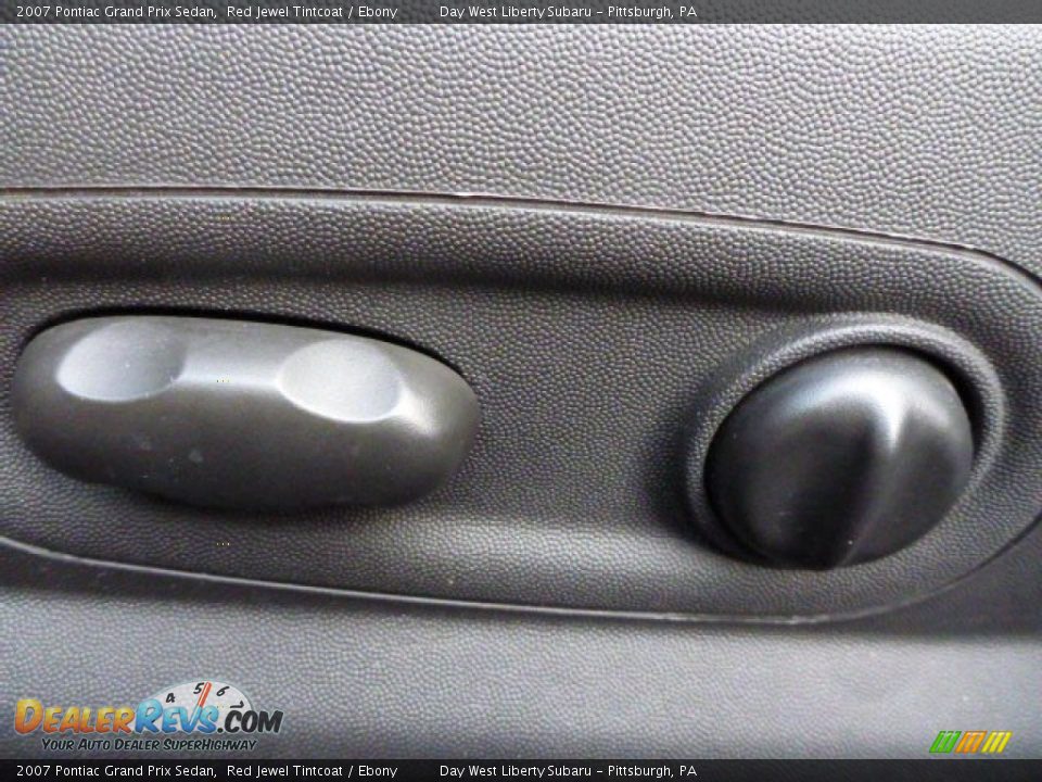2007 Pontiac Grand Prix Sedan Red Jewel Tintcoat / Ebony Photo #15