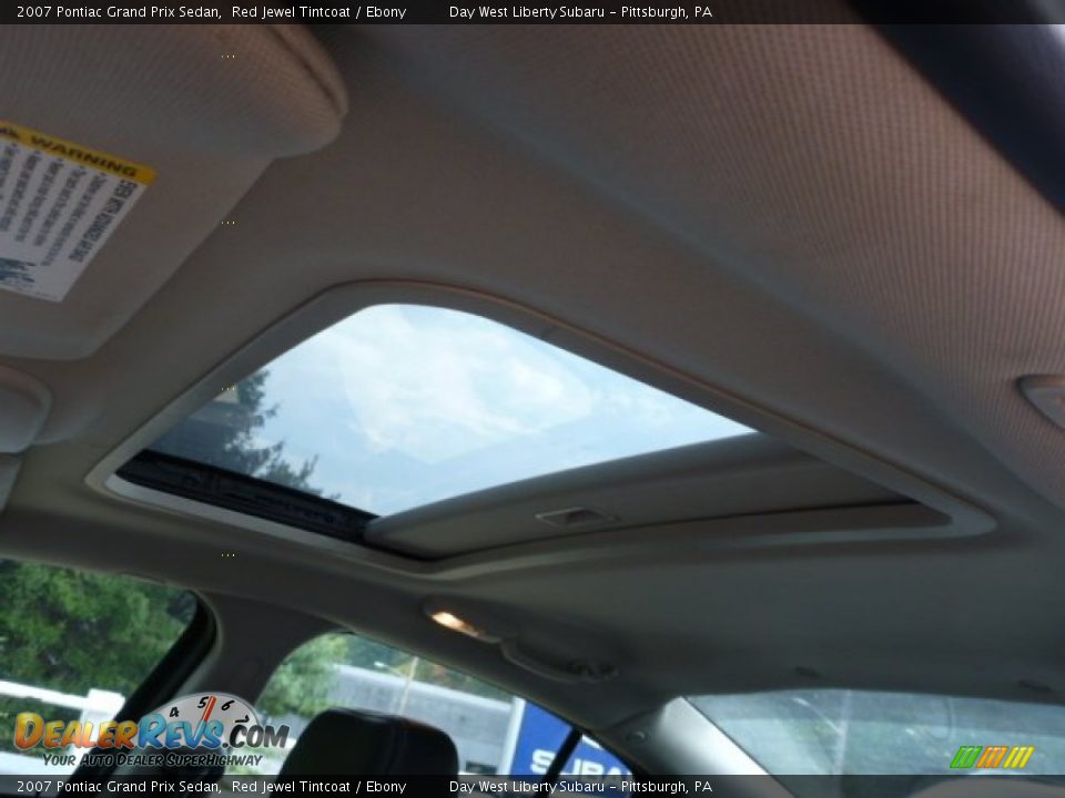 2007 Pontiac Grand Prix Sedan Red Jewel Tintcoat / Ebony Photo #17