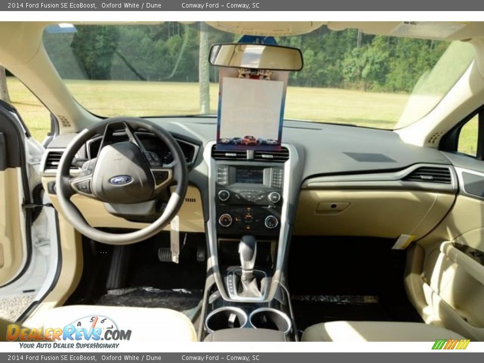 2014 Ford Fusion SE EcoBoost Oxford White / Dune Photo #14