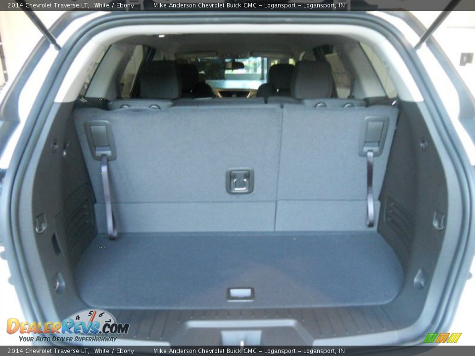 2014 Chevrolet Traverse LT White / Ebony Photo #3