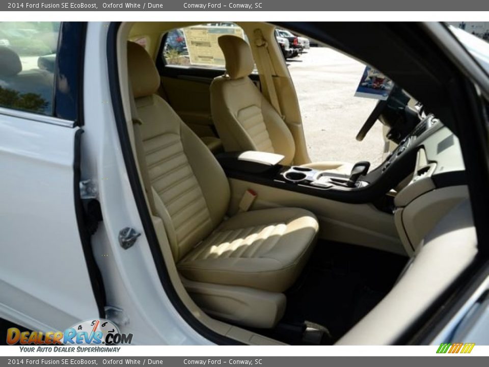 2014 Ford Fusion SE EcoBoost Oxford White / Dune Photo #17