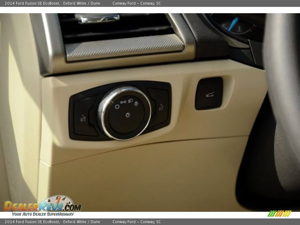 2014 Ford Fusion SE EcoBoost Oxford White / Dune Photo #21