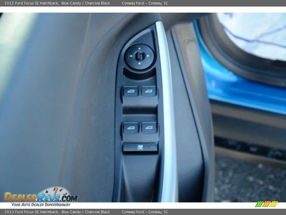 2013 Ford Focus SE Hatchback Blue Candy / Charcoal Black Photo #19