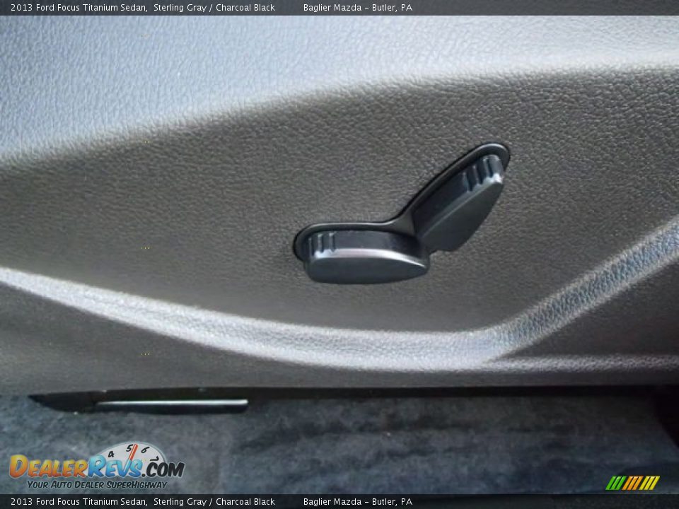 2013 Ford Focus Titanium Sedan Sterling Gray / Charcoal Black Photo #16