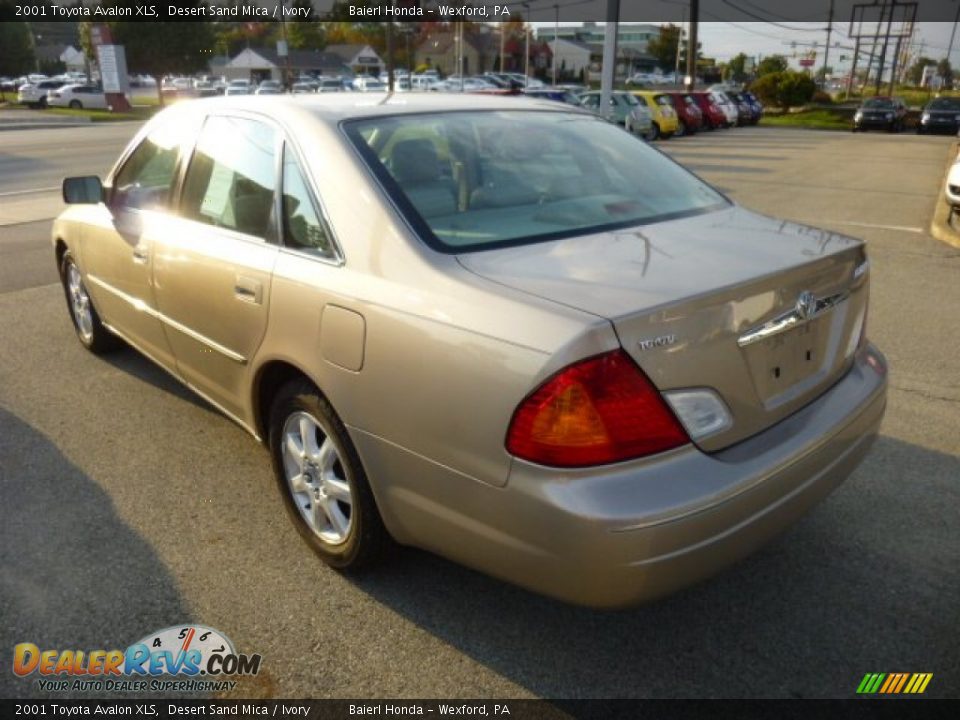 2001 Toyota Avalon XLS Desert Sand Mica / Ivory Photo #5