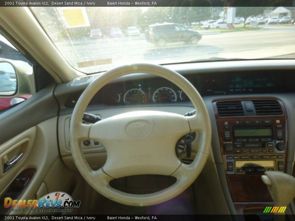 2001 Toyota Avalon XLS Desert Sand Mica / Ivory Photo #14