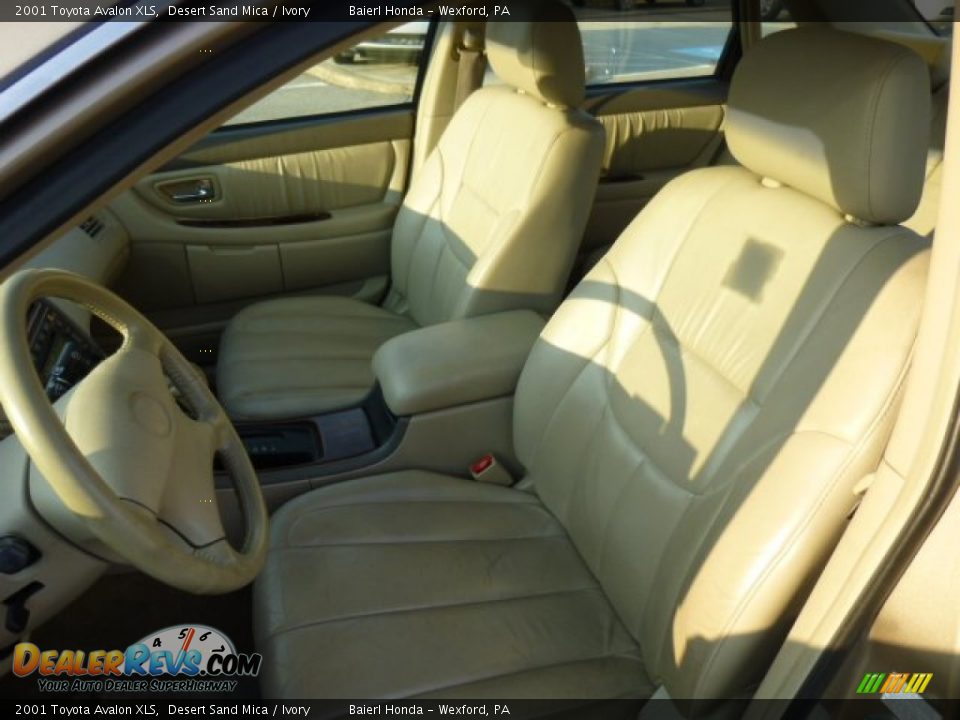 2001 Toyota Avalon XLS Desert Sand Mica / Ivory Photo #15