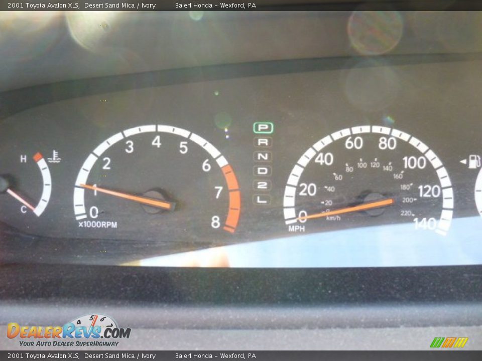 2001 Toyota Avalon XLS Desert Sand Mica / Ivory Photo #18