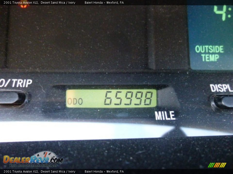 2001 Toyota Avalon XLS Desert Sand Mica / Ivory Photo #20