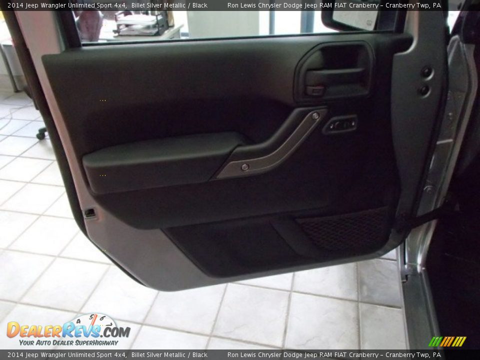 2014 Jeep Wrangler Unlimited Sport 4x4 Billet Silver Metallic / Black Photo #10