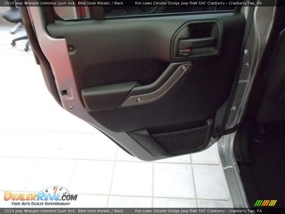 2014 Jeep Wrangler Unlimited Sport 4x4 Billet Silver Metallic / Black Photo #12