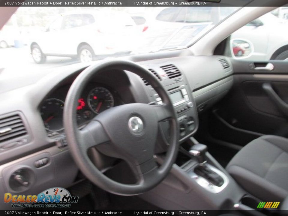2007 Volkswagen Rabbit 4 Door Reflex Silver Metallic / Anthracite Photo #15