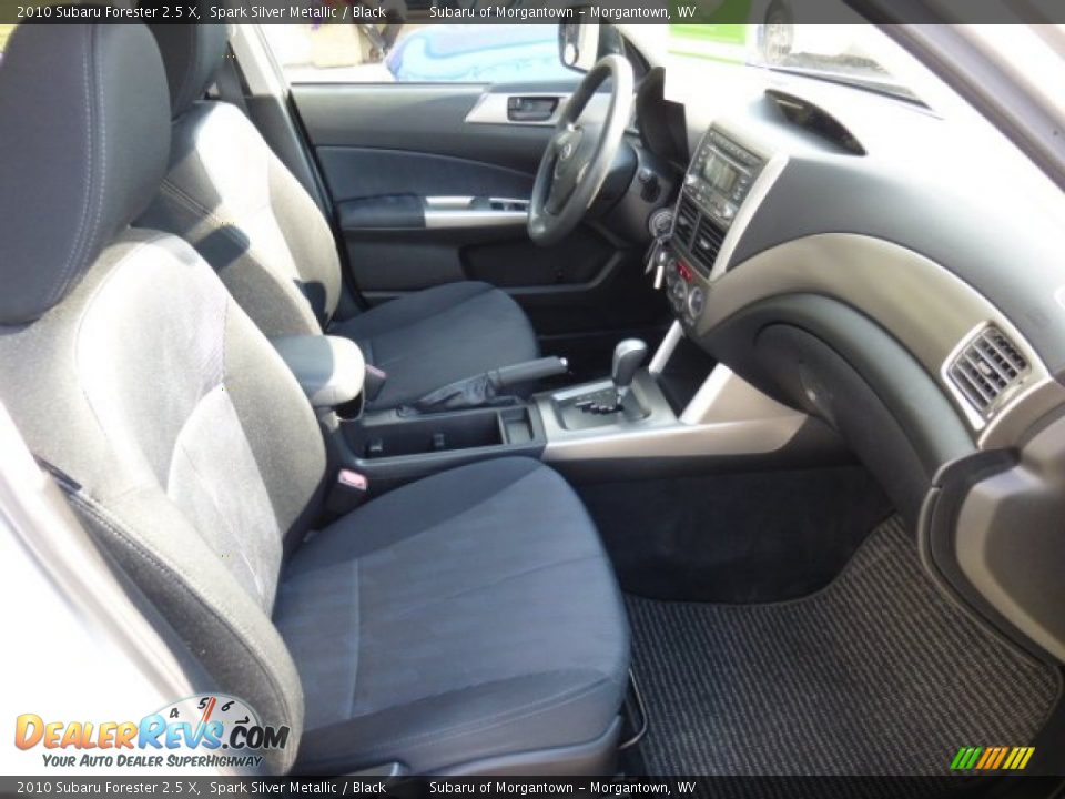 2010 Subaru Forester 2.5 X Spark Silver Metallic / Black Photo #4