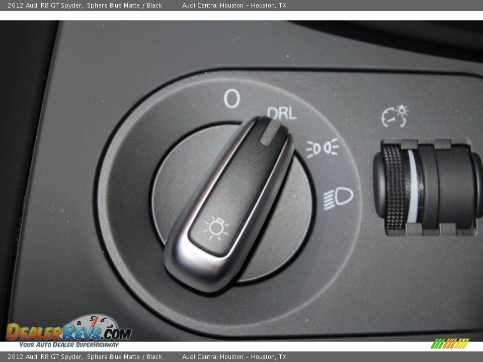 Controls of 2012 Audi R8 GT Spyder Photo #20