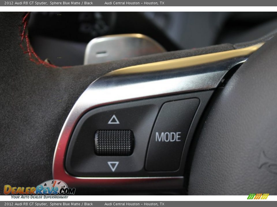 Controls of 2012 Audi R8 GT Spyder Photo #21