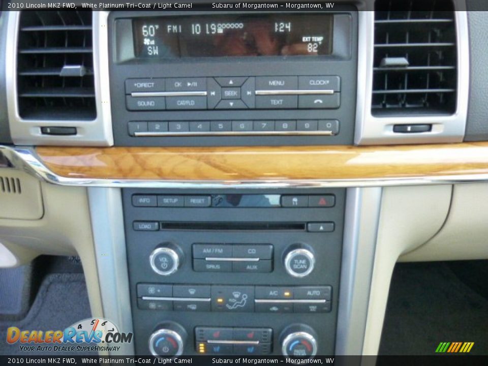 2010 Lincoln MKZ FWD White Platinum Tri-Coat / Light Camel Photo #19