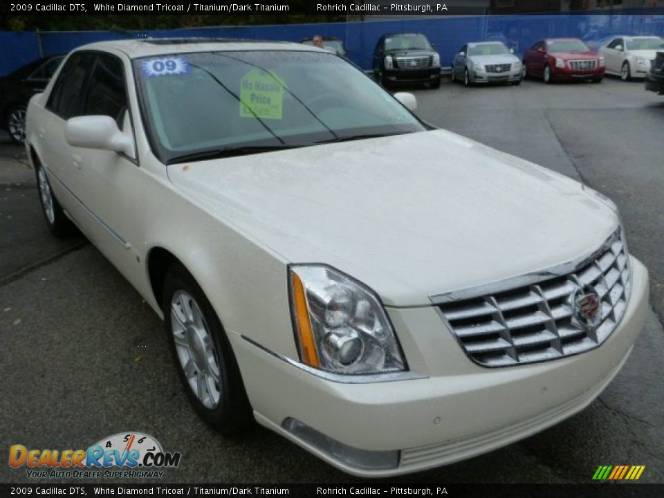 2009 Cadillac DTS White Diamond Tricoat / Titanium/Dark Titanium Photo #3