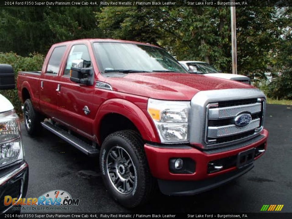Front 3/4 View of 2014 Ford F350 Super Duty Platinum Crew Cab 4x4 Photo #3