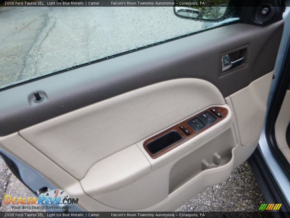 2008 Ford Taurus SEL Light Ice Blue Metallic / Camel Photo #20