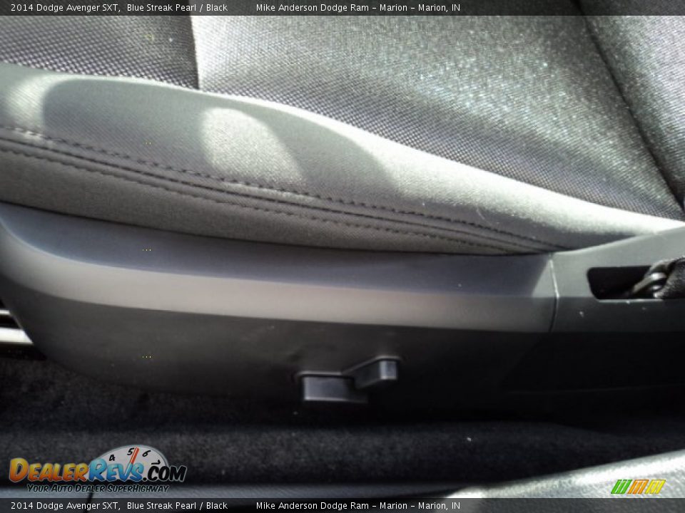 2014 Dodge Avenger SXT Blue Streak Pearl / Black Photo #13