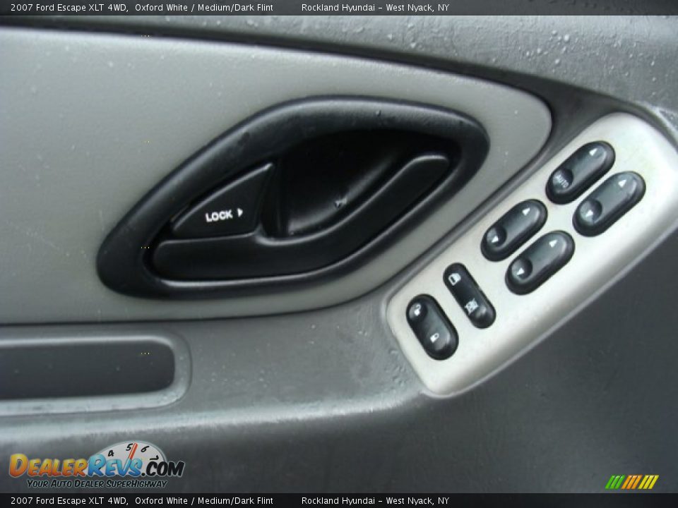 2007 Ford Escape XLT 4WD Oxford White / Medium/Dark Flint Photo #8