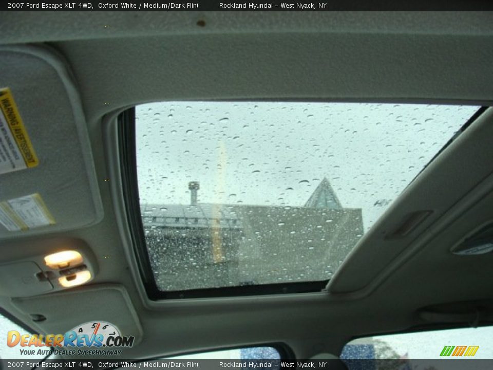 2007 Ford Escape XLT 4WD Oxford White / Medium/Dark Flint Photo #11