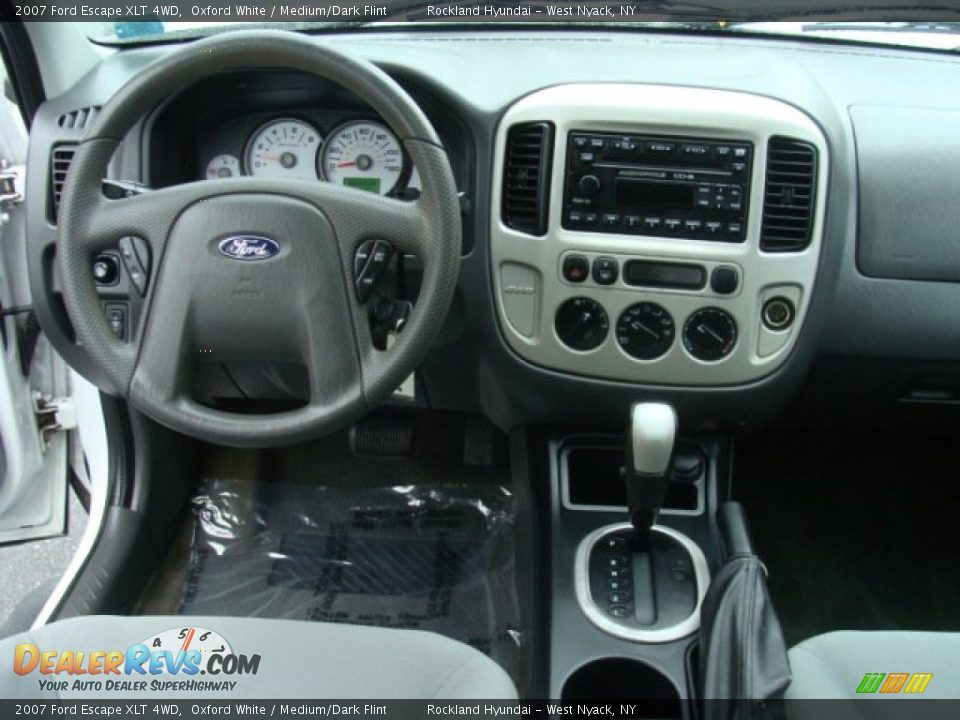 2007 Ford Escape XLT 4WD Oxford White / Medium/Dark Flint Photo #12