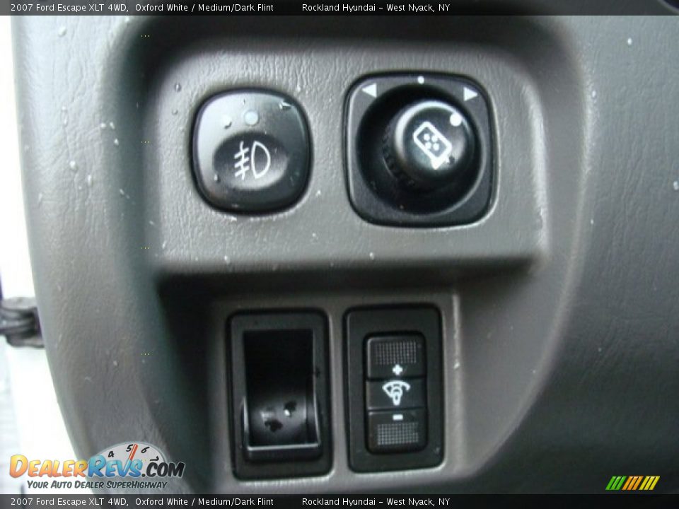 2007 Ford Escape XLT 4WD Oxford White / Medium/Dark Flint Photo #13