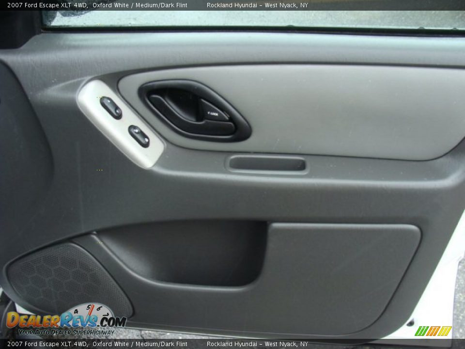 2007 Ford Escape XLT 4WD Oxford White / Medium/Dark Flint Photo #25