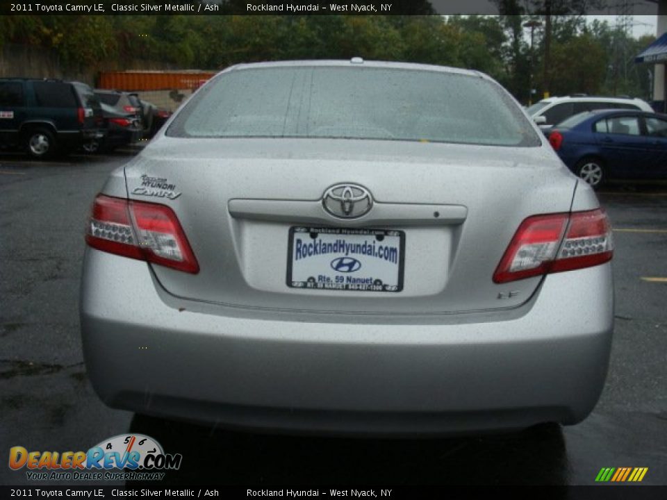 2011 Toyota Camry LE Classic Silver Metallic / Ash Photo #5