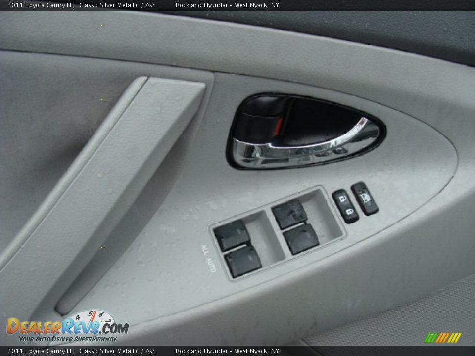 2011 Toyota Camry LE Classic Silver Metallic / Ash Photo #8