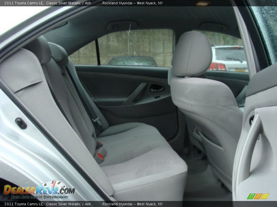 2011 Toyota Camry LE Classic Silver Metallic / Ash Photo #21