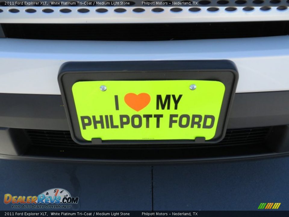 2011 Ford Explorer XLT White Platinum Tri-Coat / Medium Light Stone Photo #12