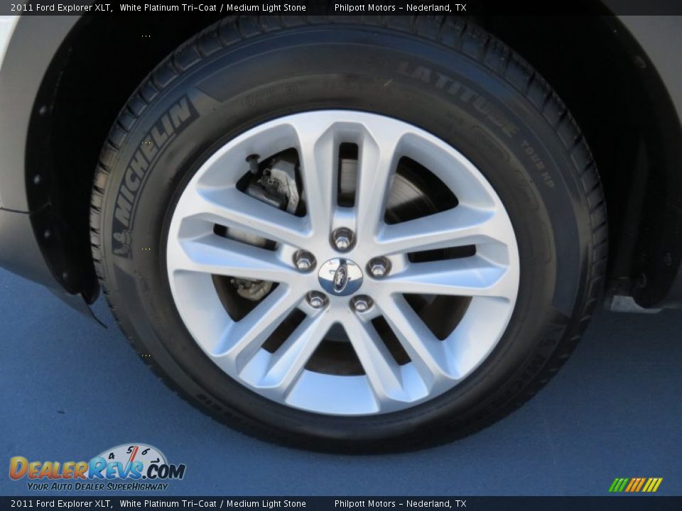 2011 Ford Explorer XLT White Platinum Tri-Coat / Medium Light Stone Photo #13