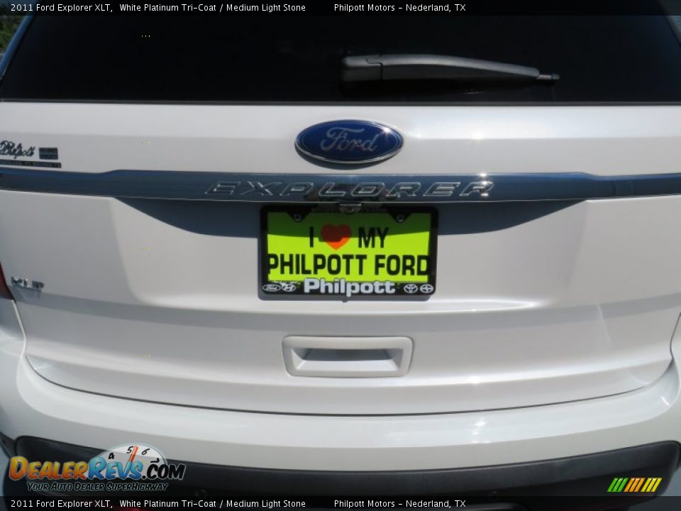 2011 Ford Explorer XLT White Platinum Tri-Coat / Medium Light Stone Photo #19