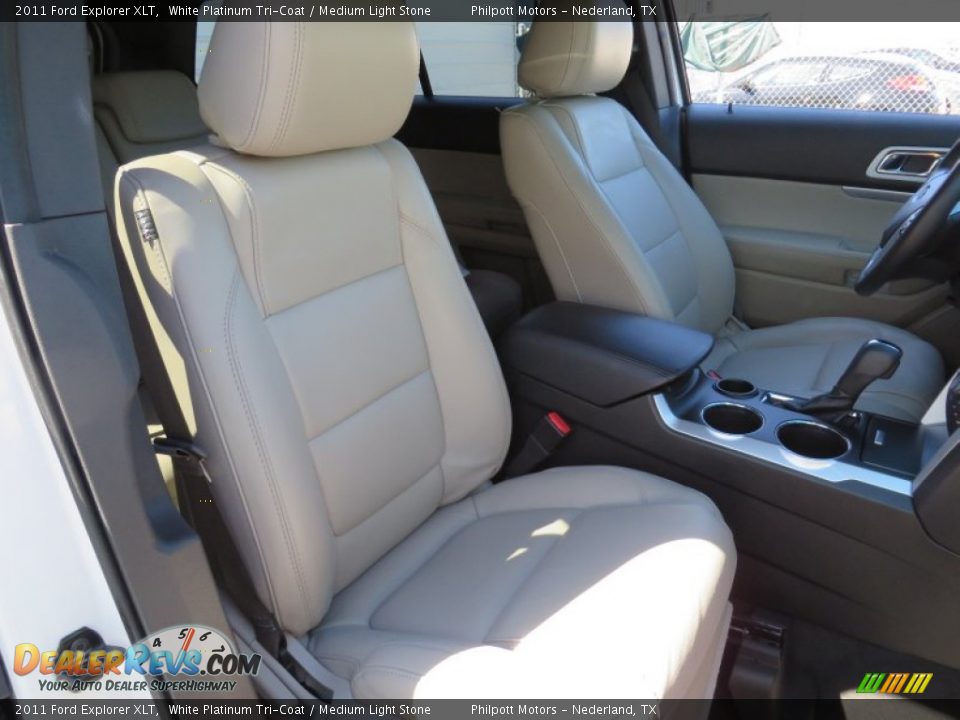 2011 Ford Explorer XLT White Platinum Tri-Coat / Medium Light Stone Photo #26