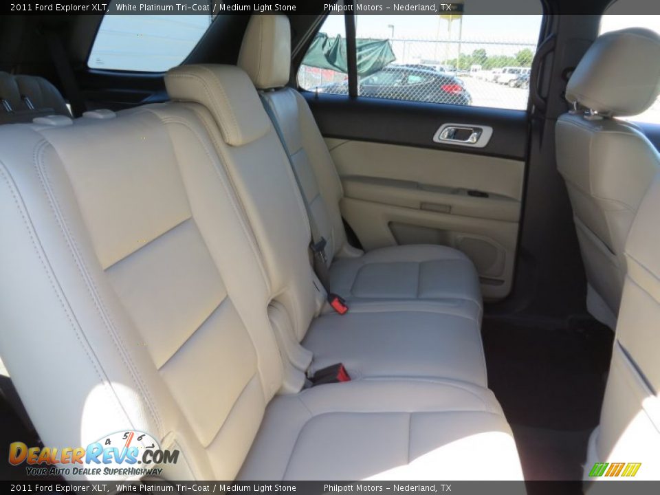 2011 Ford Explorer XLT White Platinum Tri-Coat / Medium Light Stone Photo #29