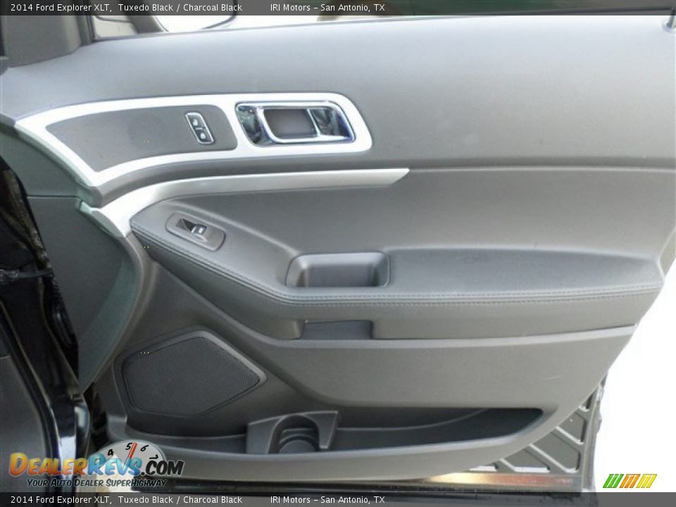 2014 Ford Explorer XLT Tuxedo Black / Charcoal Black Photo #9