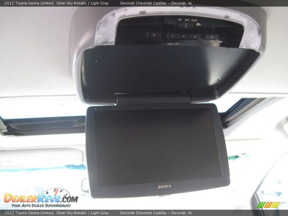 2012 Toyota Sienna Limited Silver Sky Metallic / Light Gray Photo #19