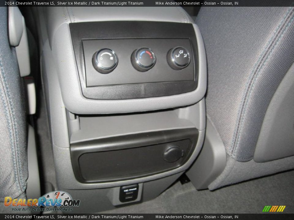 2014 Chevrolet Traverse LS Silver Ice Metallic / Dark Titanium/Light Titanium Photo #13